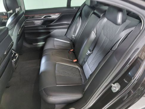 Used 2016 BMW 750i xDrive 750i xDrive image 14