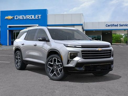 New 2026 Chevrolet Traverse High Country w/ LPO, Floor Liner Package FWD image 7