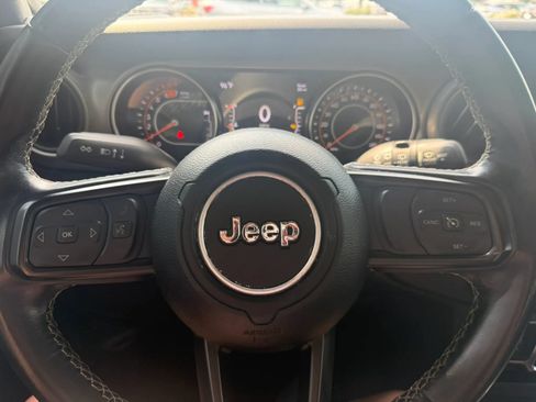 Used 2021 Jeep Wrangler Unlimited Sport AWD/4WD image 8