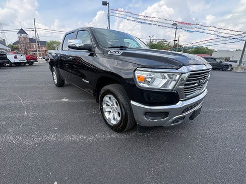 Used 2024 RAM 1500 Laramie AWD/4WD image 1