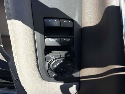 New 2026 GMC Yukon XL Elevation image 12