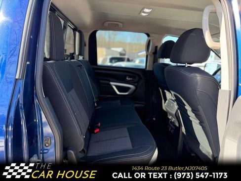 Used 2019 Nissan Titan SV w/ SV Convenience Package image 18