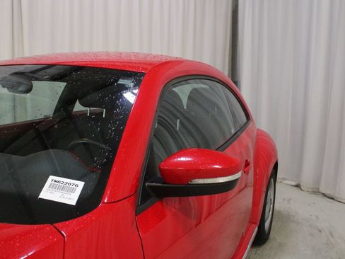 Used 2012 Volkswagen Beetle 2.5 FWD image 31