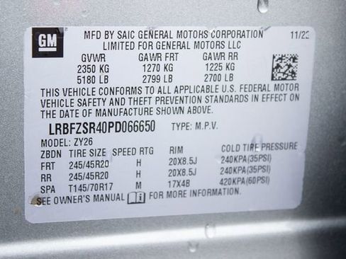 Used 2023 Buick Envision Avenir image 34