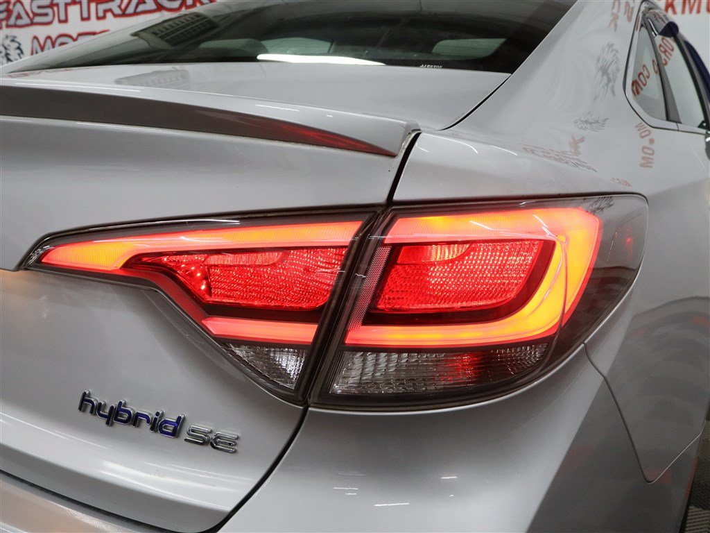 Used 2016 Hyundai Sonata SE FWD image 11