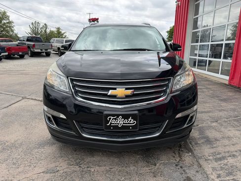 Used 2017 Chevrolet Traverse LT AWD/4WD image 3
