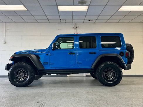 Used 2022 Jeep Wrangler Unlimited Sport AWD/4WD image 4