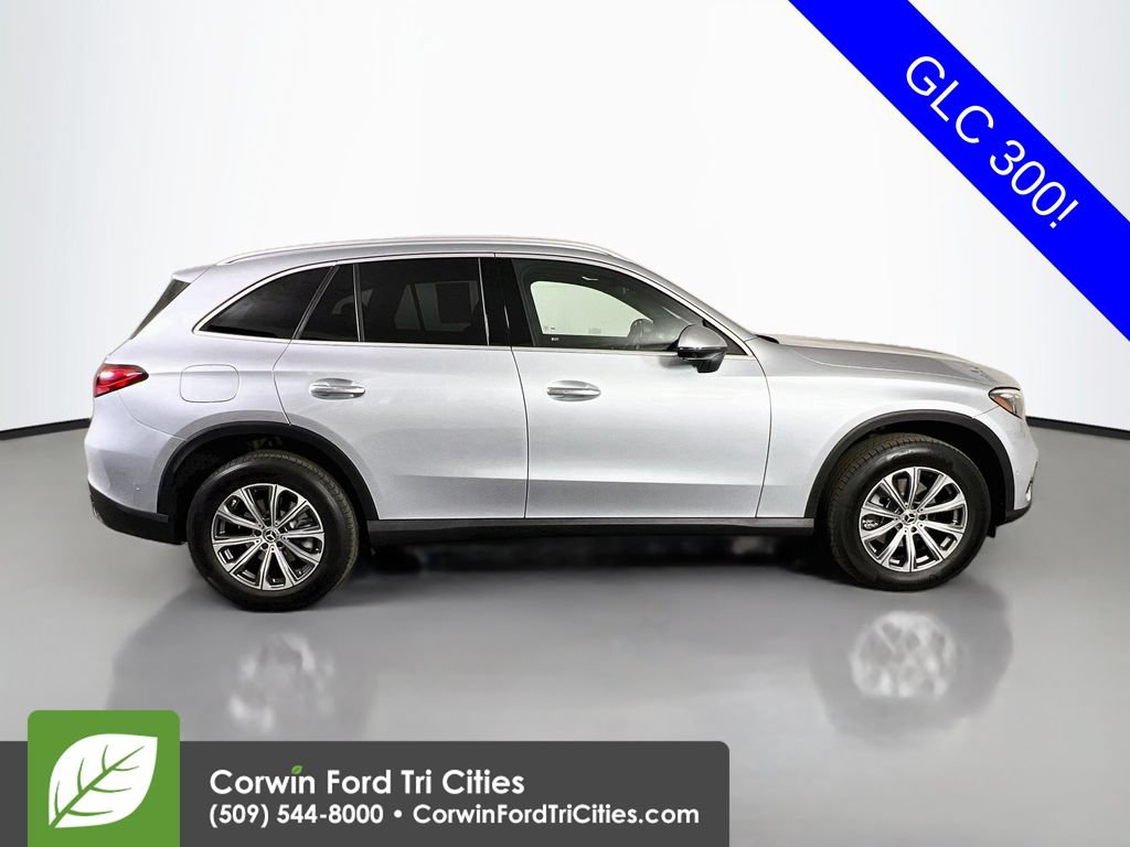 Used 2023 Mercedes-Benz GLC 300 4MATIC image 19