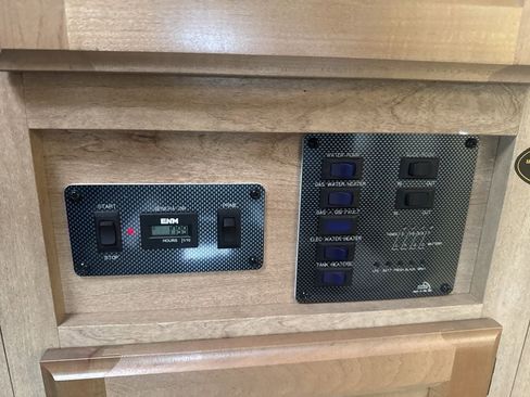 Used 2015 Mercedes-Benz Sprinter 3500 image 30