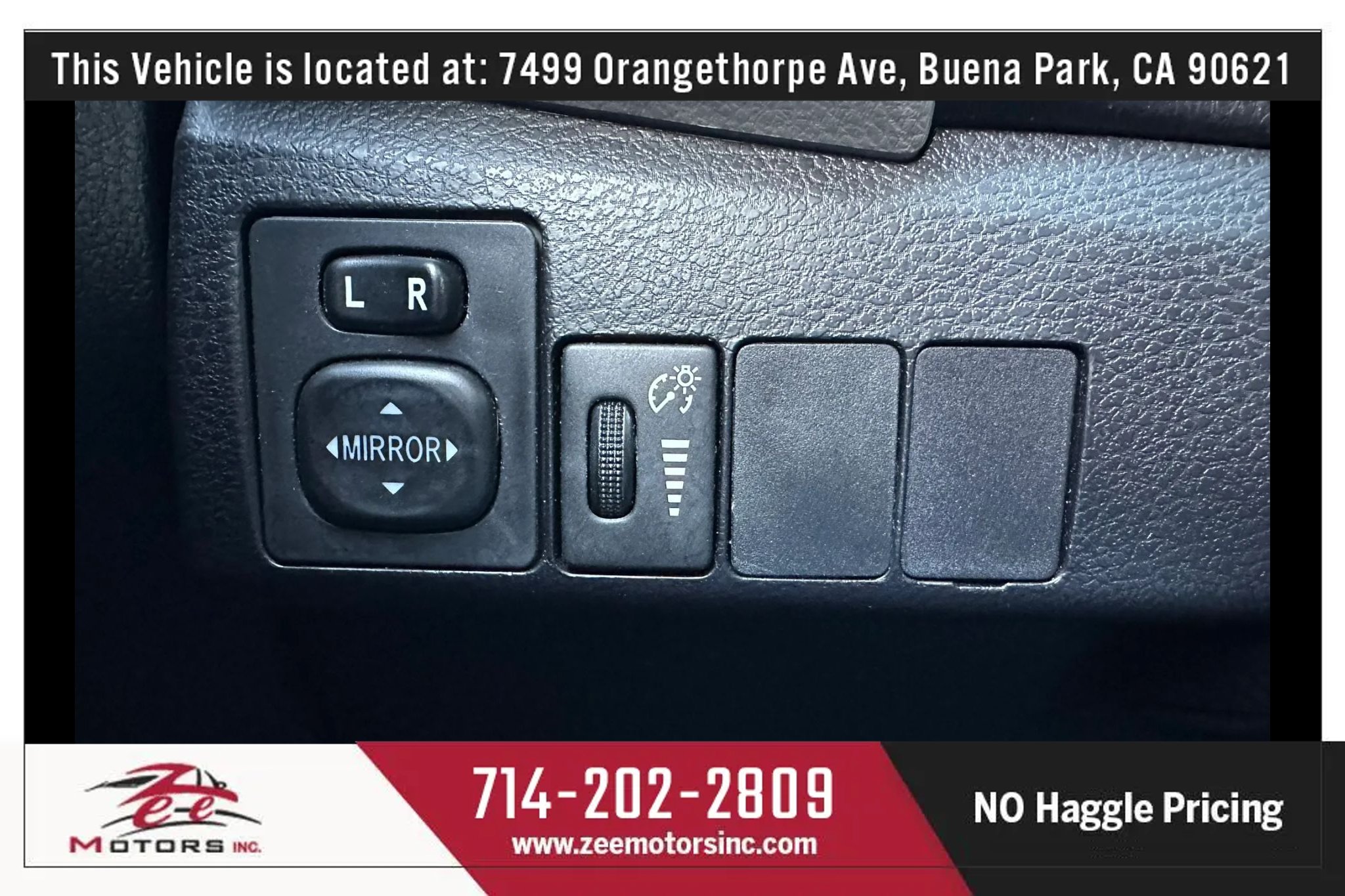 Used 2015 Toyota Corolla LE FWD image 27