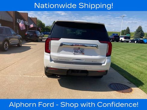 Used 2023 GMC Yukon SLT AWD/4WD image 5