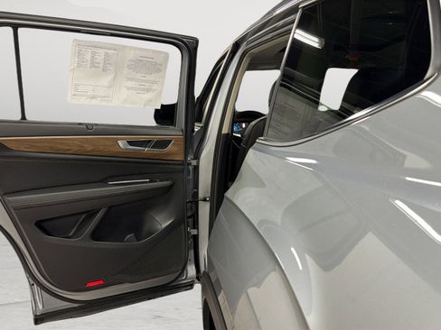 Certified 2024 Volkswagen Atlas SE AWD/4WD image 30