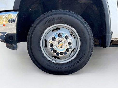 Certified 2024 Chevrolet Silverado 3500 LT image 30