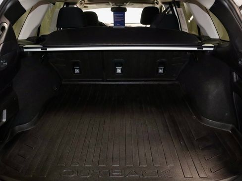 Used 2017 Subaru Outback 2.5i Premium image 14
