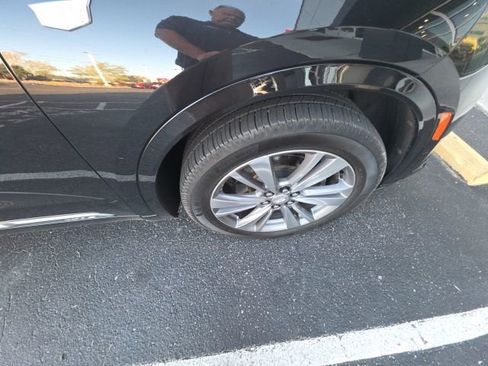 Used 2020 Cadillac XT6 Premium Luxury image 7