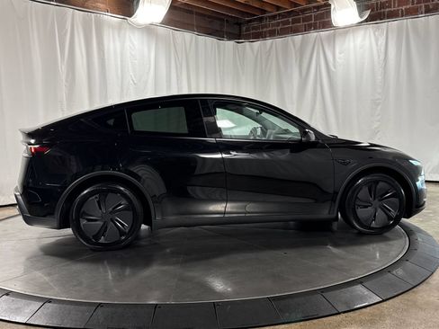 Used 2026 Tesla Model Y Long Range AWD/4WD image 11