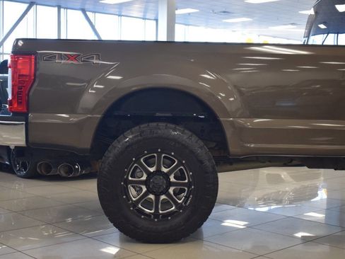 Used 2017 Ford F350 XLT w/ XLT Premium Package image 34