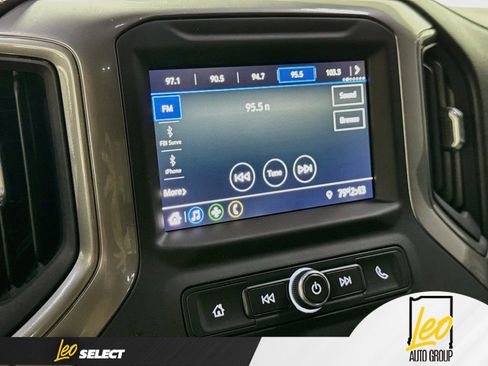 Used 2020 Chevrolet Silverado 1500 Custom Trail Boss w/ Custom Convenience Package AWD/4WD image 18