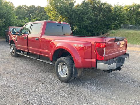 Used 2022 Ford F350 XLT w/ XLT Value Package AWD/4WD image 5