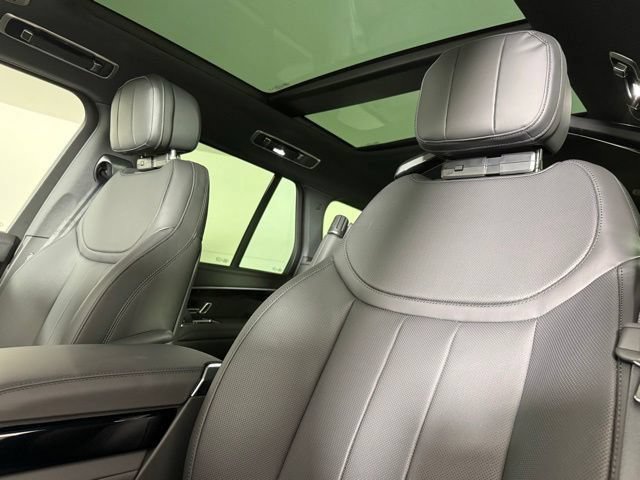 New 2026 Land Rover Range Rover SE AWD/4WD image 5