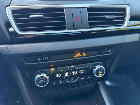 Used 2016 MAZDA MAZDA3 i Grand Touring FWD image 34