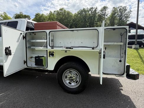 Used 2021 Ford F350 XL w/ Power Equipment Group AWD/4WD image 6