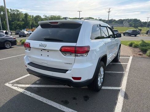 Used 2021 Jeep Grand Cherokee Laredo AWD/4WD image 9