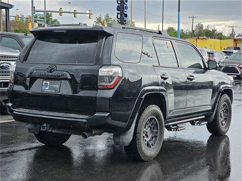 Used 2019 Toyota 4Runner TRD Off-Road Premium AWD/4WD image 3