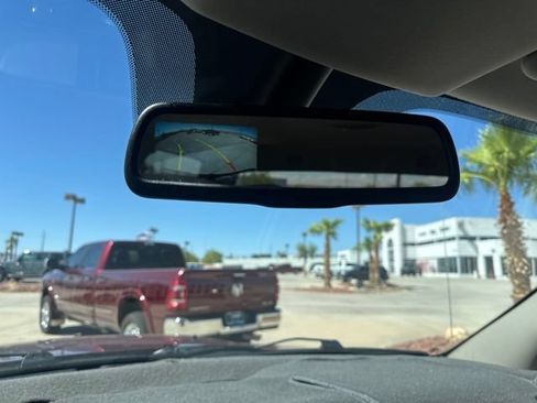 Certified 2017 RAM 1500 Express AWD/4WD image 23
