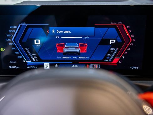 Used 2024 BMW M3 CS w/ M Driver's Package image 38