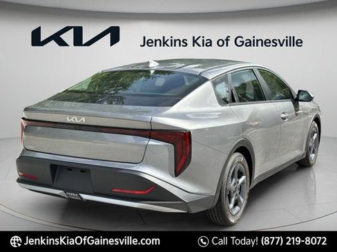 New 2026 Kia K4 FWD image 3