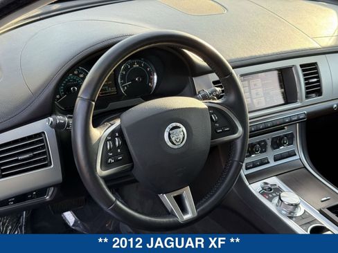 Used 2012 Jaguar XF image 19