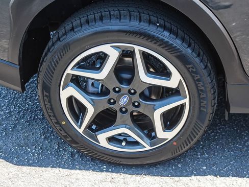 Used 2019 Subaru Crosstrek 2.0i Limited w/ Moonroof Package w/Navigation AWD/4WD image 12