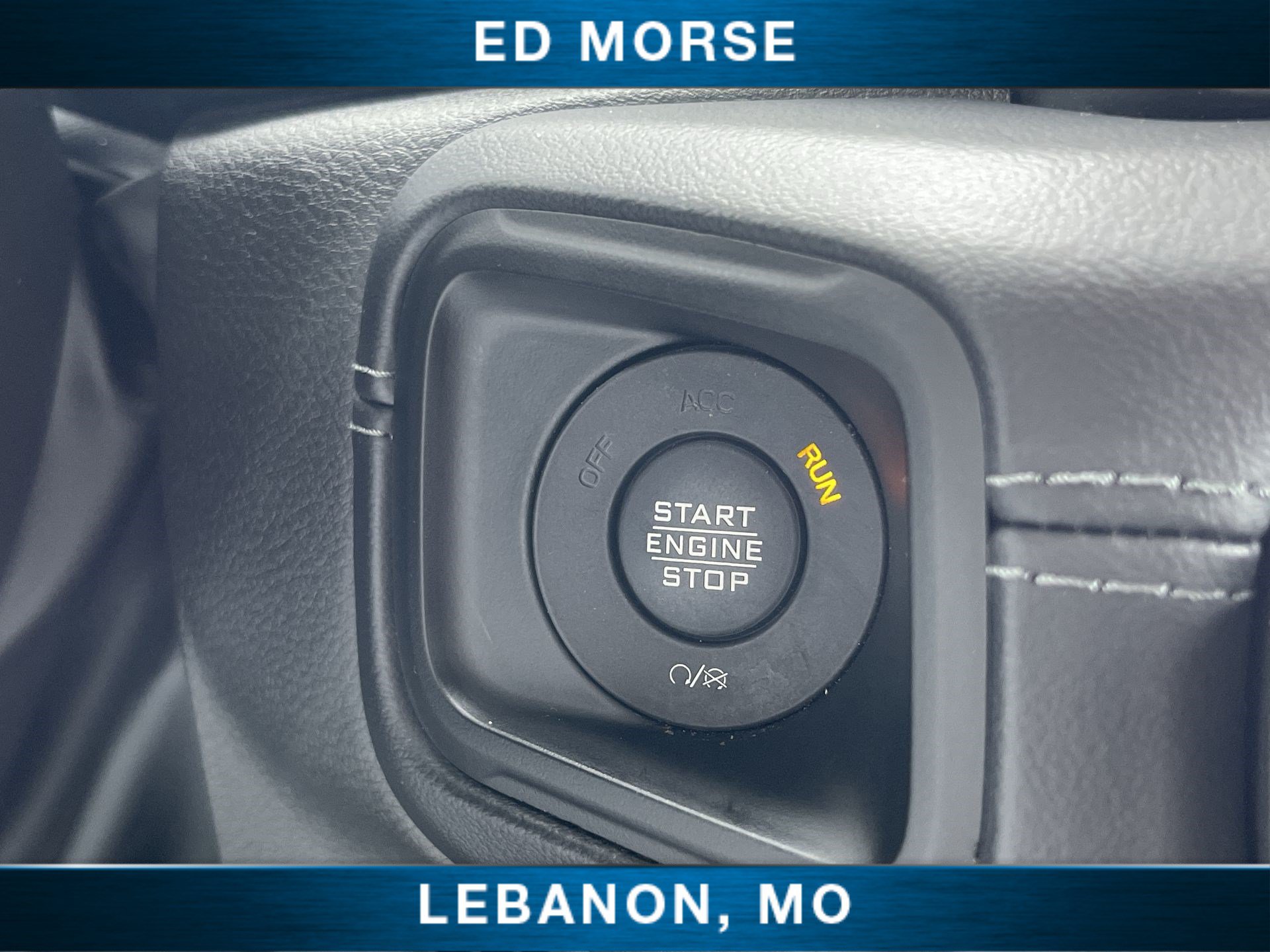 Used 2025 Jeep Wrangler Unlimited Rubicon AWD/4WD image 16