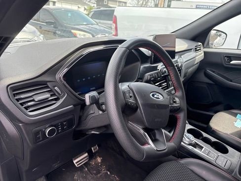 Used 2024 Ford Escape ST-Line image 9