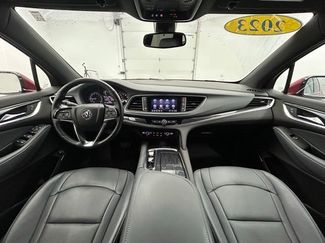 Used 2023 Buick Enclave Essence w/ Sport Touring Edition video 2