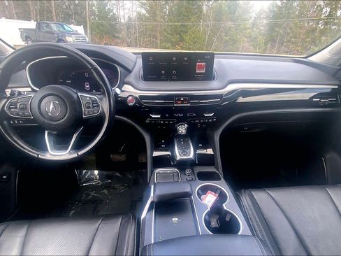 Used 2023 Acura MDX SH-AWD w/ Technology Package image 16