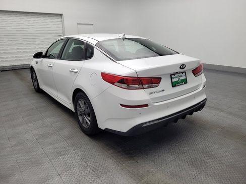Used 2019 Kia Optima LX image 5