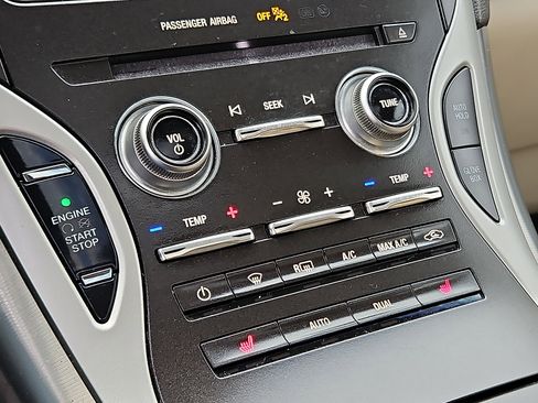 Used 2019 Lincoln Nautilus Select image 16