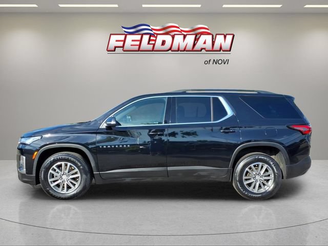 Used 2023 Chevrolet Traverse LT FWD image 2