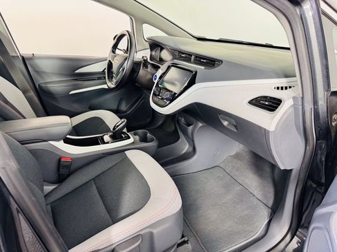 Used 2021 Chevrolet Bolt LT FWD image 26