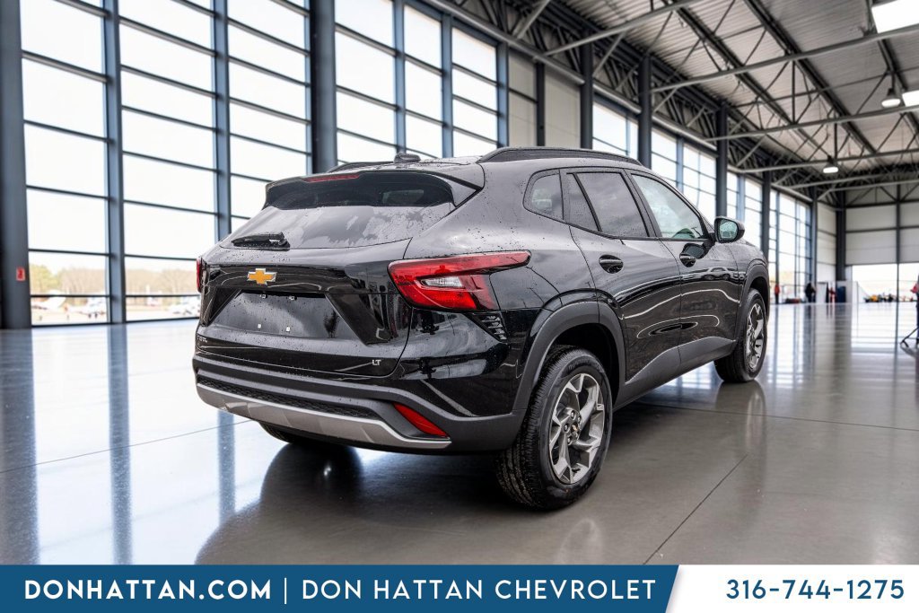 New 2026 Chevrolet Trax LT w/ LT Convenience Package FWD image 29