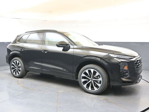 New 2026 Audi Q3 quattro 2.0T AWD/4WD image 7