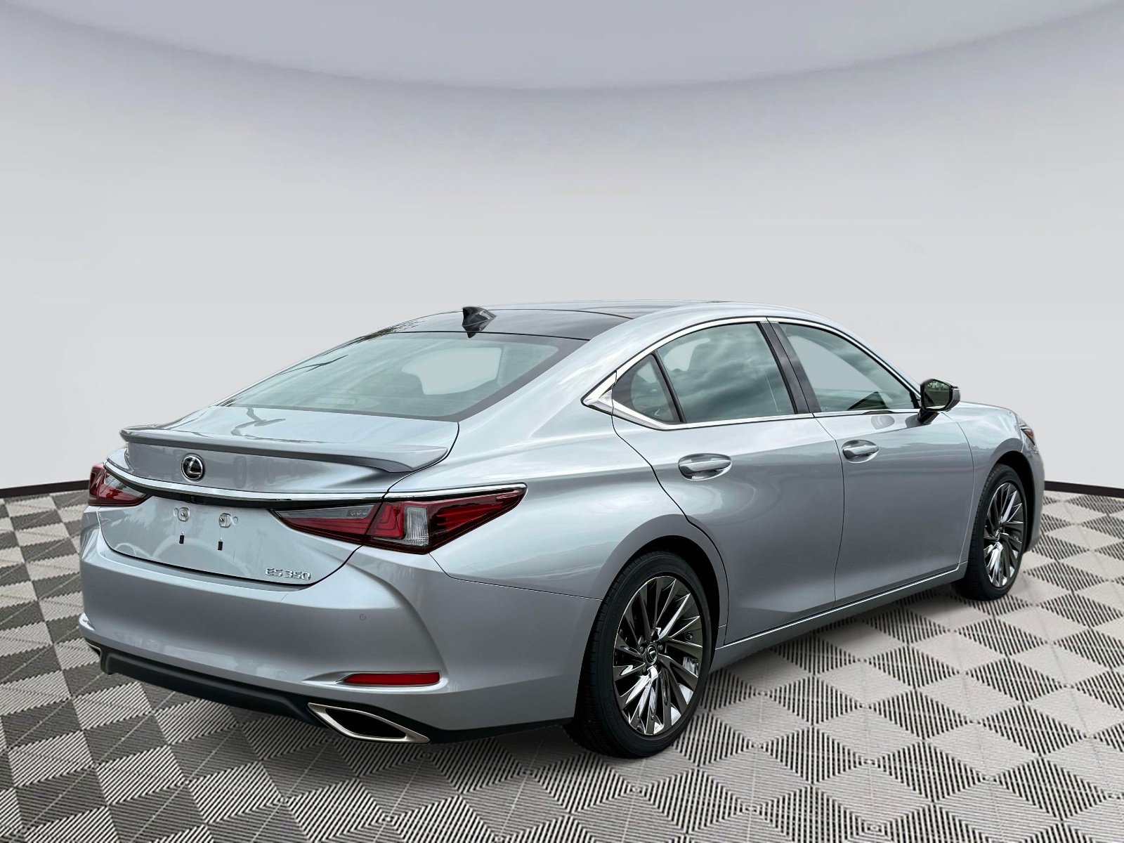 Used 2024 Lexus ES 350 Ultra Luxury w/ Accessory Package (Z2) FWD image 2