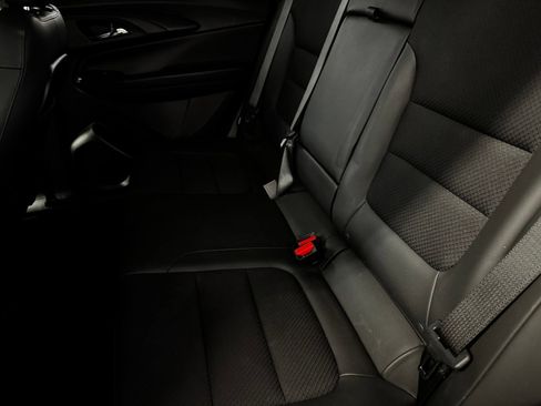 Used 2021 Chevrolet TrailBlazer RS w/ Sun and Liftgate Package FWD image 10