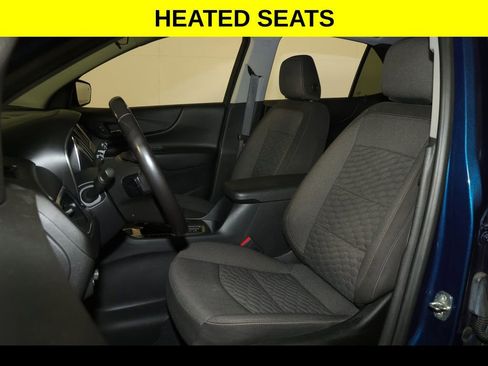 Used 2021 Chevrolet Equinox LT image 3