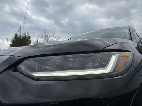 Certified 2024 Honda HR-V LX image 9