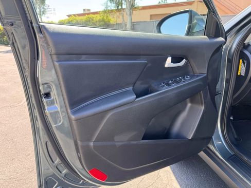 Used 2015 Kia Sportage LX image 15