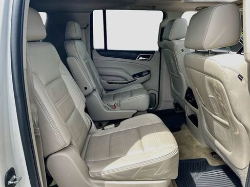 Used 2015 GMC Yukon XL Denali w/ Touring Package AWD/4WD image 27