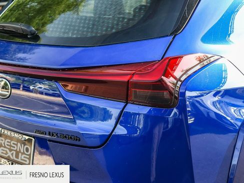 New 2026 Lexus UX 300h AWD image 7